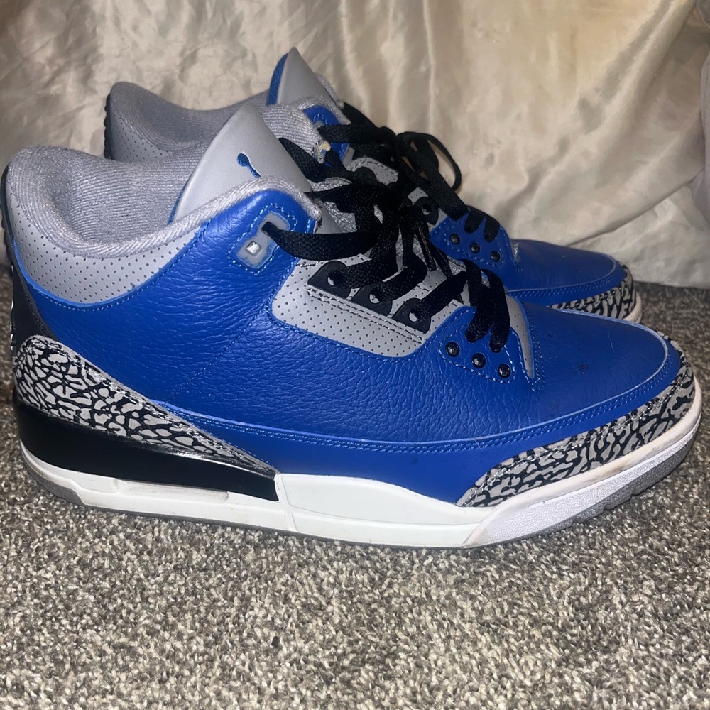Jordan 3 Retro Varsity Royal Cement, size 10